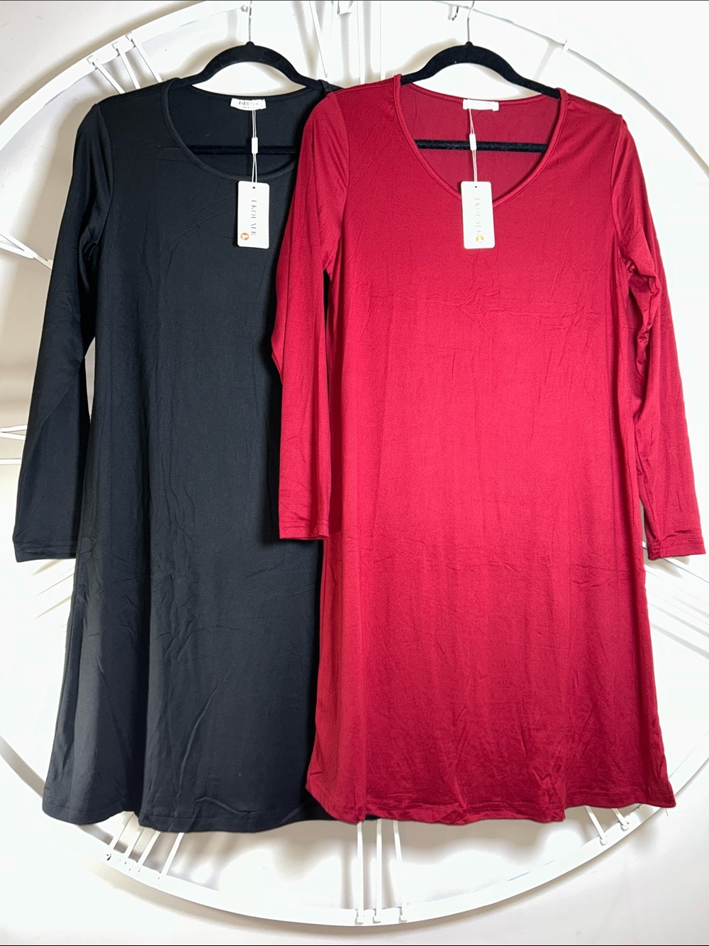 NWT 2x Ekouaer Long-Sleeve Crewneck Sleep Shirt Nightgown Dresses Black and Red